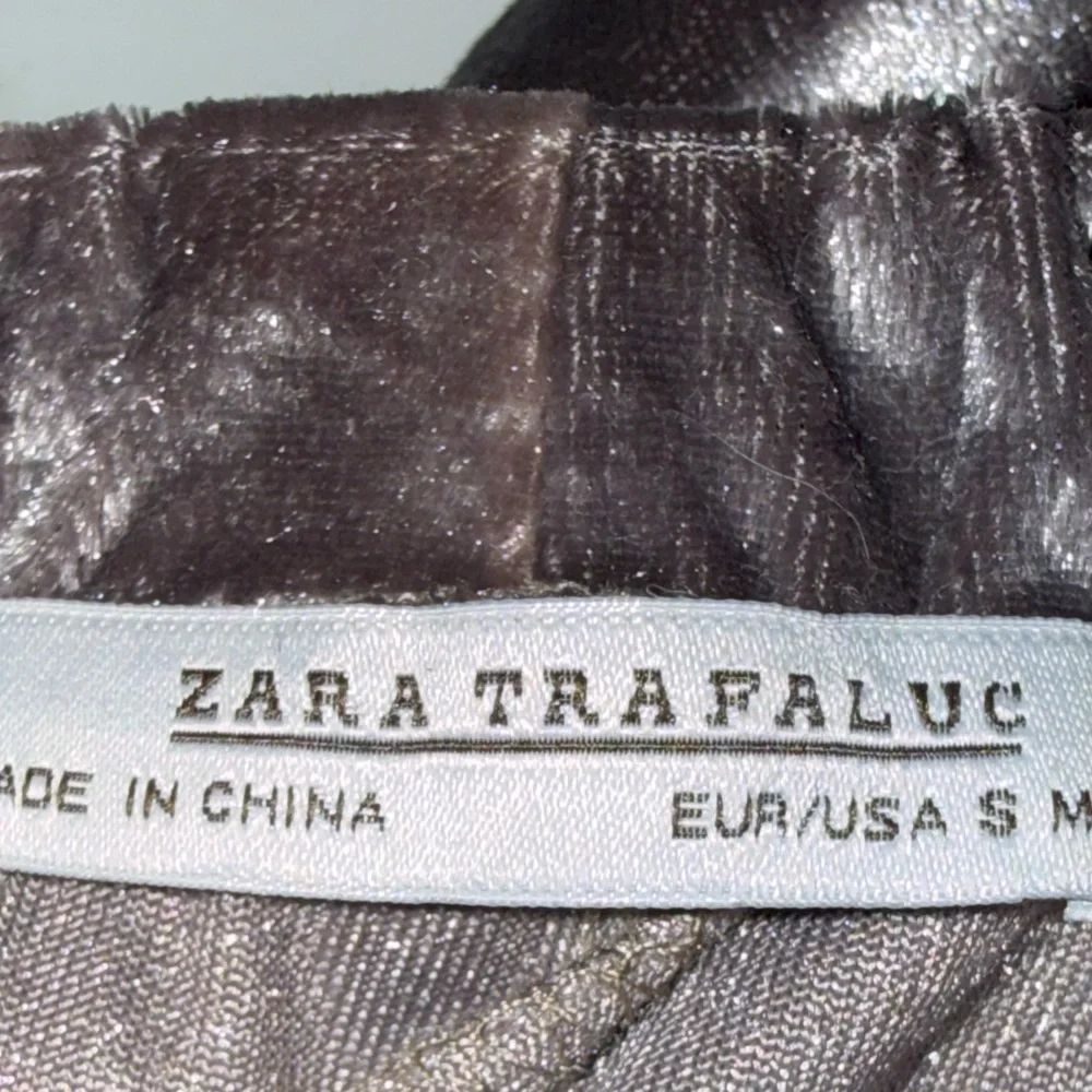 Zara Trafaluc Silver Velvet Jogger Pants Size Small‎